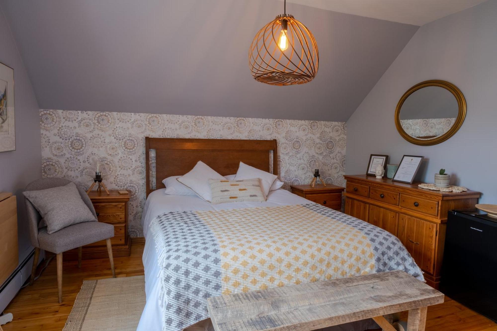 Au Coq Du Bonheur Bed and Breakfast Magog Buitenkant foto