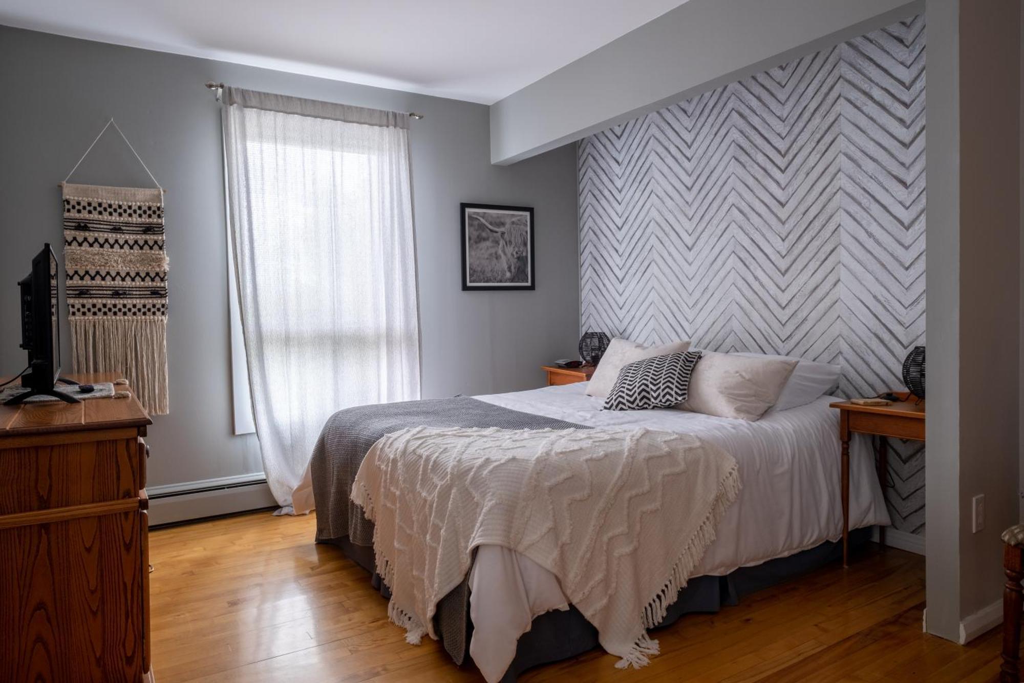 Au Coq Du Bonheur Bed and Breakfast Magog Buitenkant foto